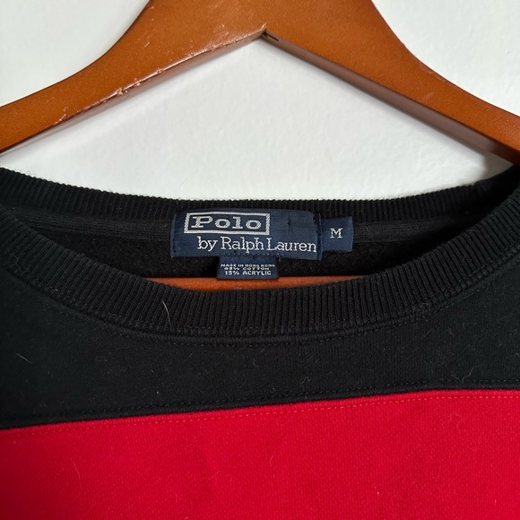 Polo Ralph Lauren 
Size M 
Slight stain pictured - Picture 3 of 4